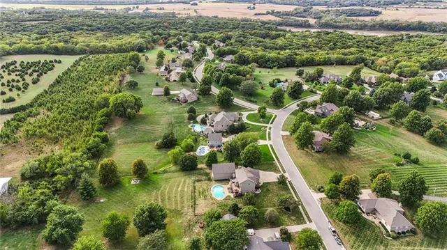 $999,999 | 25601 69th Terrace, Shawnee, KS 66226