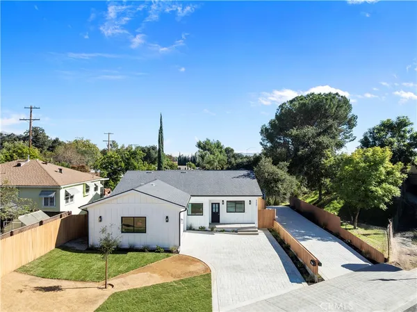 $1,425,000 | 4208 New York Avenue, La Crescenta, CA 91214