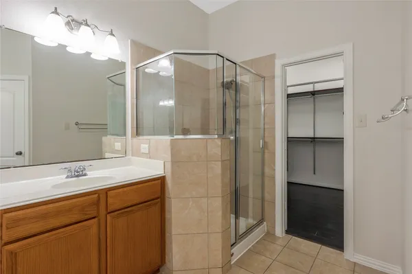 $2,800 | 24322 Bella Florence Drive, Richmond, TX 77406