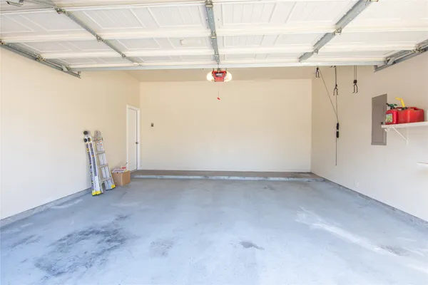 $2,800 | 24322 Bella Florence Drive, Richmond, TX 77406