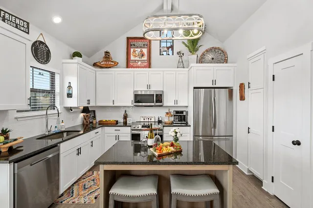 $345,000 | 930 South Eagle Street, Unit 203, Fredericksburg, TX 78624