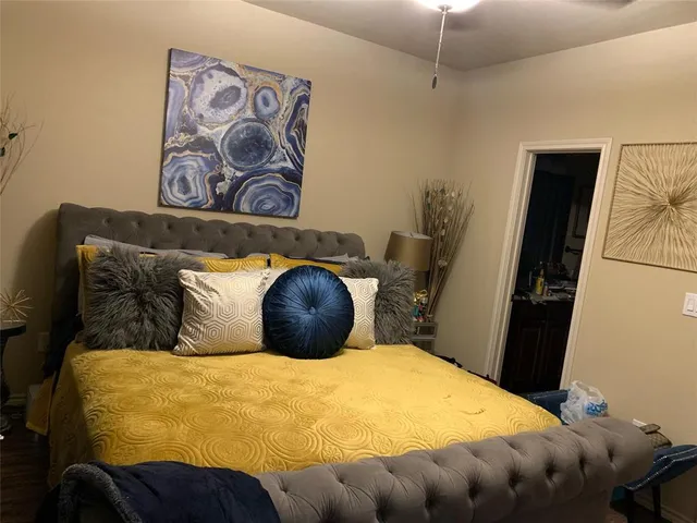 $2,100 | 1005 Skyview Court, Midlothian, TX 76065