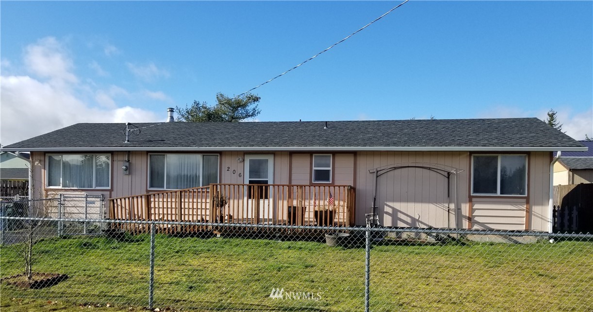 206 Rochester Street East Rainier, WA 98576 - Photo 1 of 17 Gallery Image 1