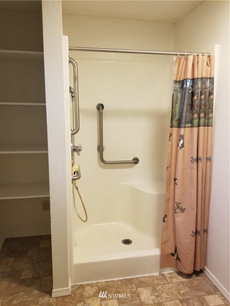 206 Rochester Street East Rainier, WA 98576 - Photo 14 of 17 Gallery Image 14