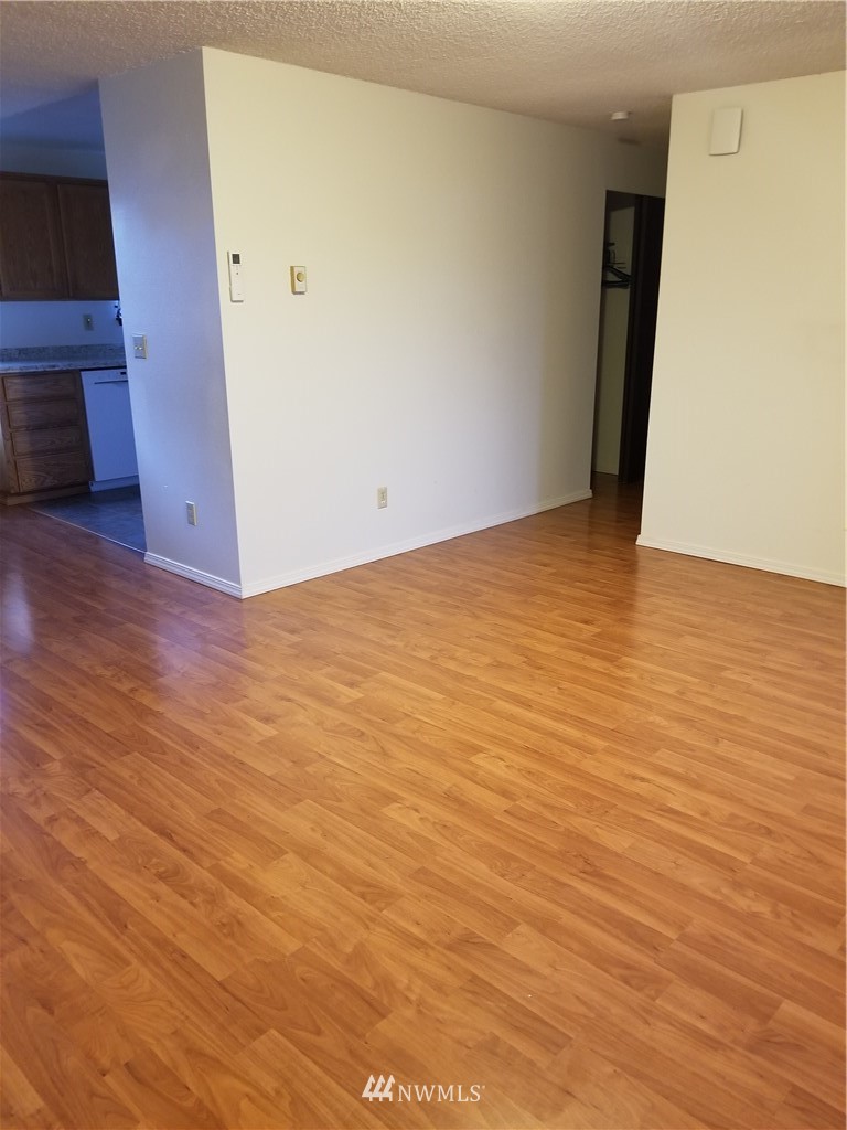 206 Rochester Street East Rainier, WA 98576 - Photo 10 of 17 Gallery Image 10