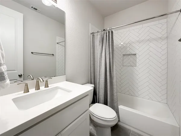 $3,850 | 308 Mallory Court, Montgomery, TX 77316