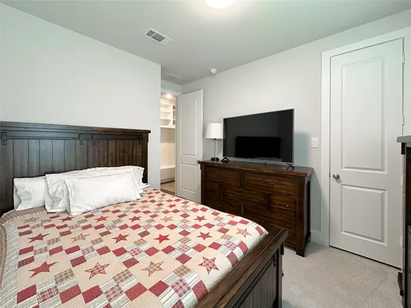 $3,850 | 308 Mallory Court, Montgomery, TX 77316