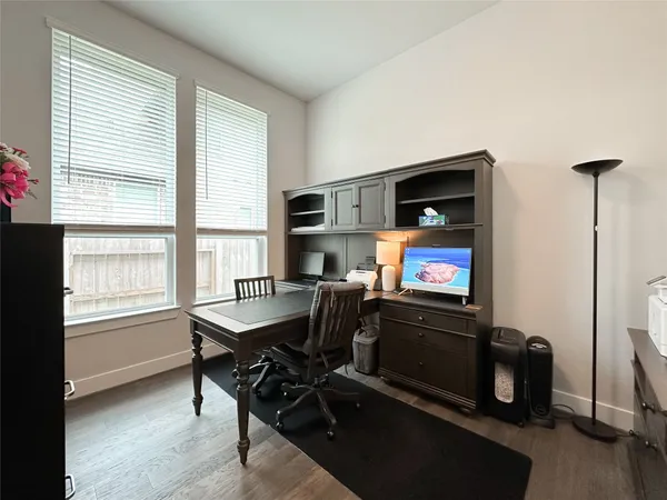 $3,850 | 308 Mallory Court, Montgomery, TX 77316