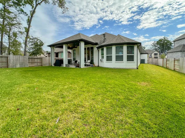 $3,850 | 308 Mallory Court, Montgomery, TX 77316