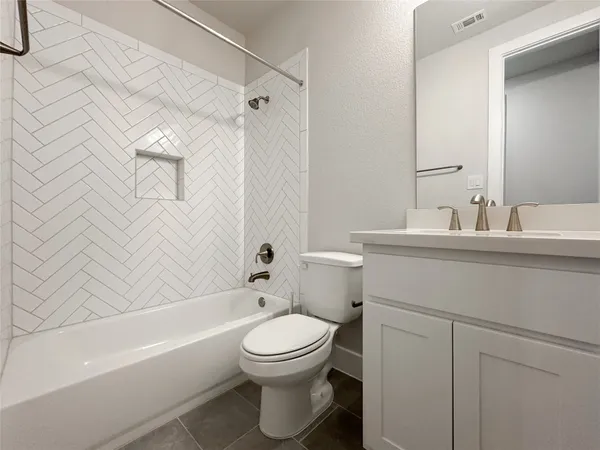 $3,850 | 308 Mallory Court, Montgomery, TX 77316