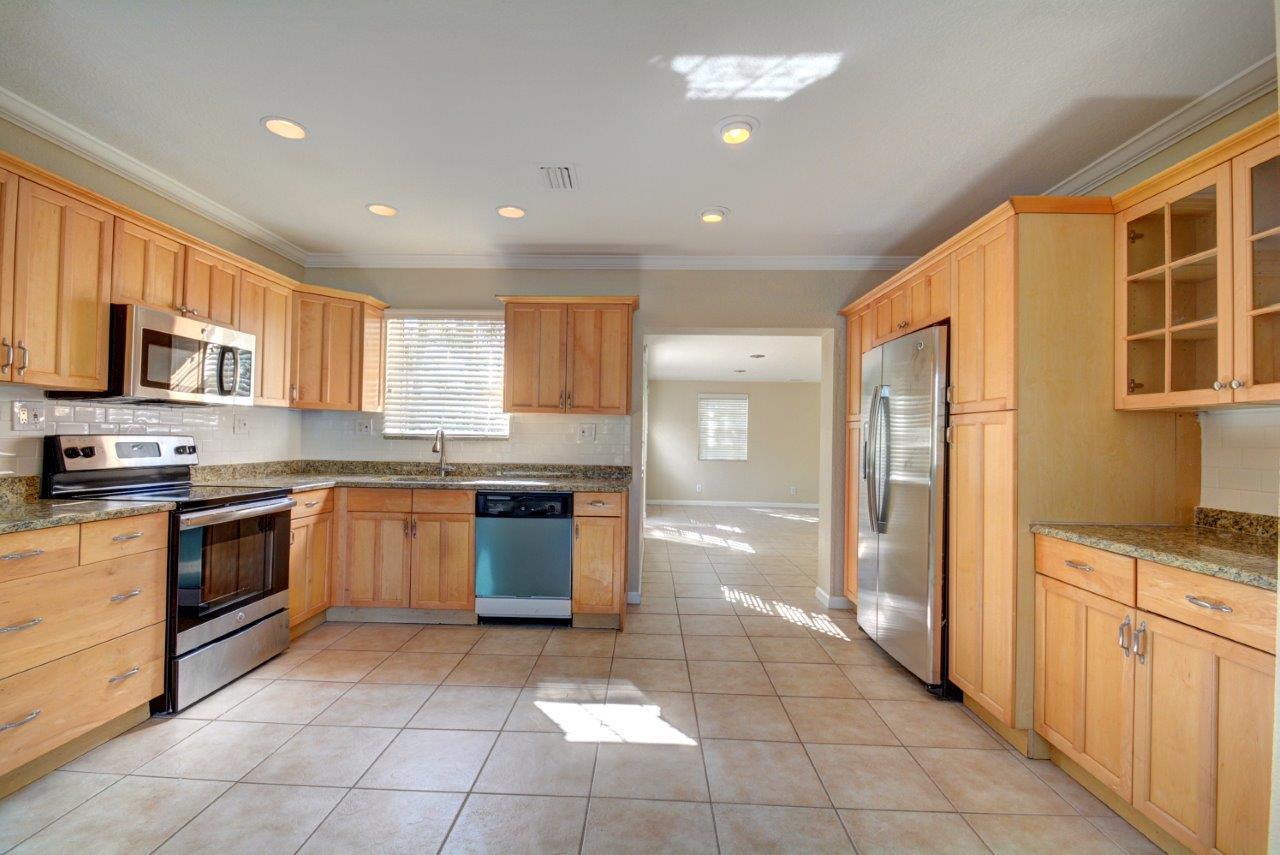 312 Putnam Ranch Road West Palm Beach, FL 33405 - Photo 3 of 21 312 Putnam Ranch Rd