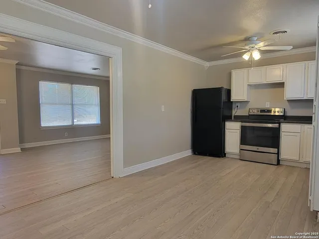 $202,500 | 302 East Byrd Boulevard, Universal City, TX 78148