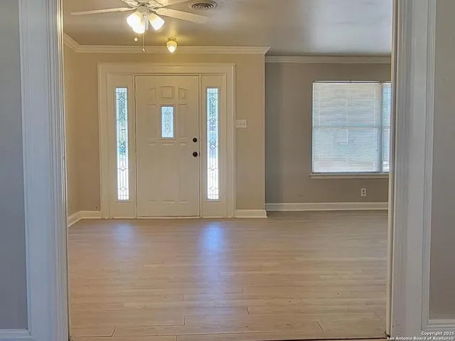 $202,500 | 302 East Byrd Boulevard, Universal City, TX 78148