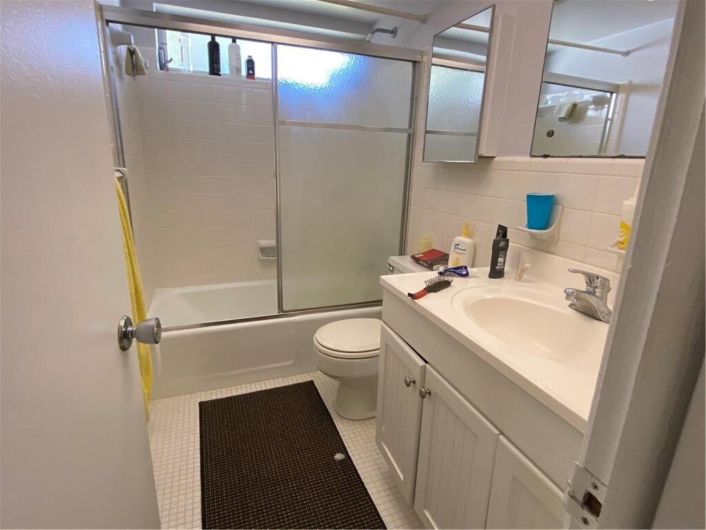 2741-2745 Northeast 30th Avenue Lighthouse Point, FL 33064 - Photo 11 of 18 2741-45 NE 30th Av - Duplex Bathrooms