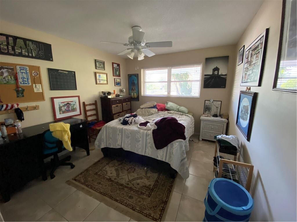 2741-2745 Northeast 30th Avenue Lighthouse Point, FL 33064 - Photo 12 of 18 2741 and 2745 NE 30th Ave - spacious be