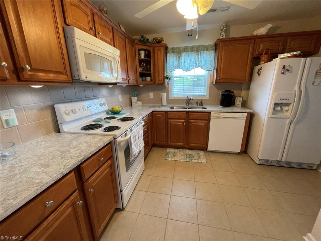 112 Brae Ridge Lane King, NC 27021 - Photo 8 of 23 Gallery Image 8