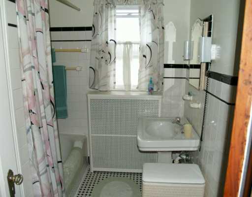1092 Ridge Road Ambridge, PA 15003 - Photo 5 of 8 Master Bath/Spa.