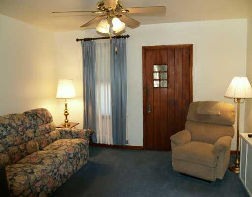 1092 Ridge Road Ambridge, PA 15003 - Photo 6 of 8 Living Room.