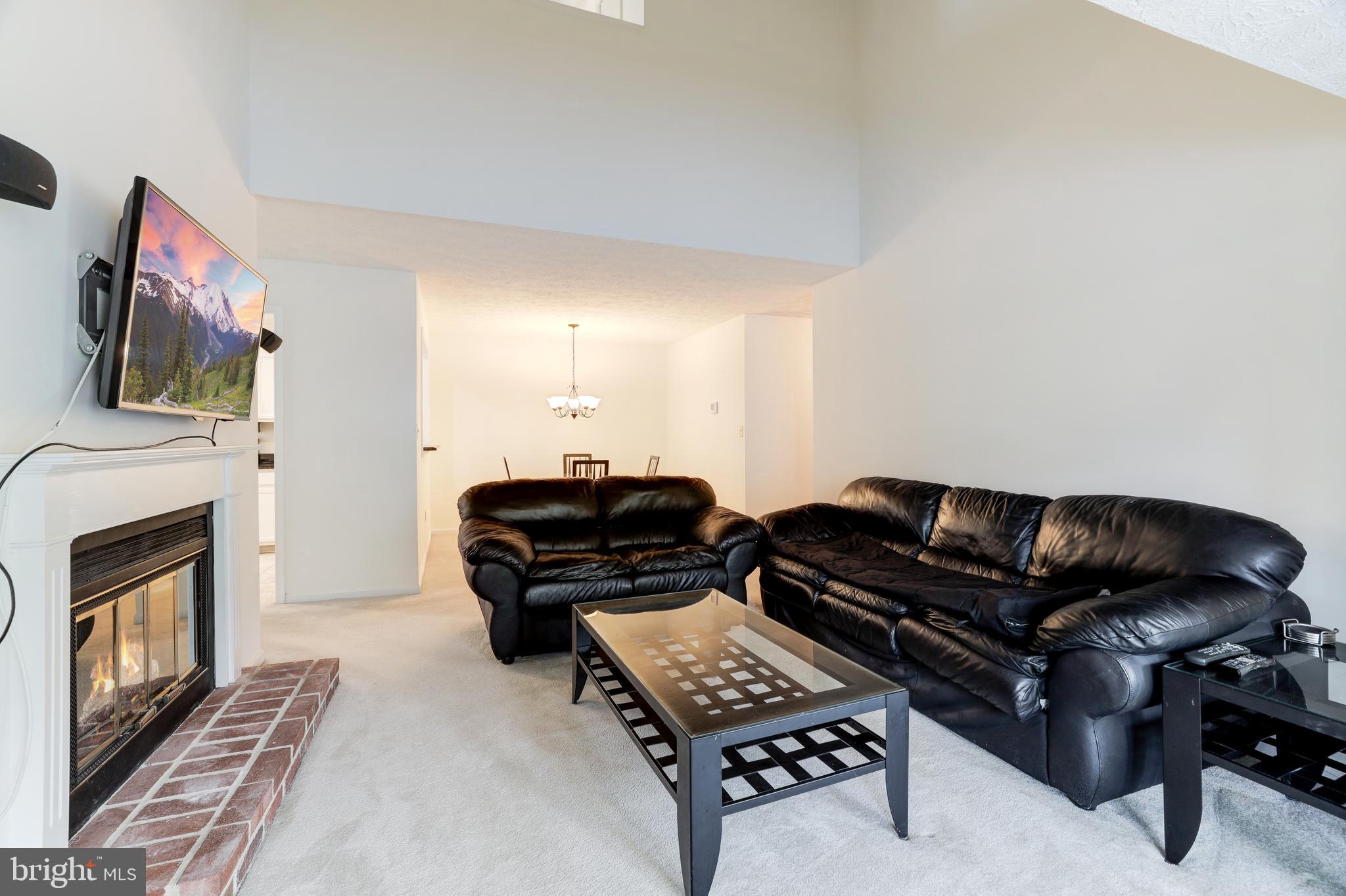 2213 Hunter's Run Drive, Unit 2213 Reston, VA 20191 - Photo 12 of 28 Gallery Image 12