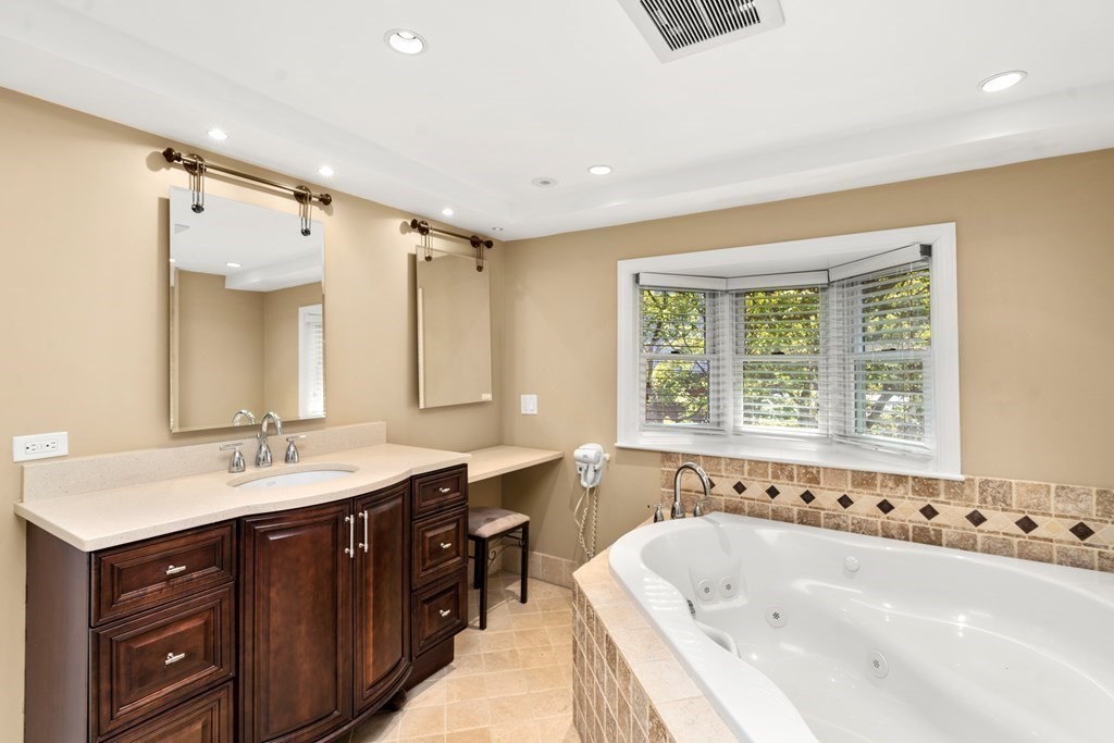 3 Mount Vernon Square, Unit 2 Boston, MA 02108 - Photo 14 of 20