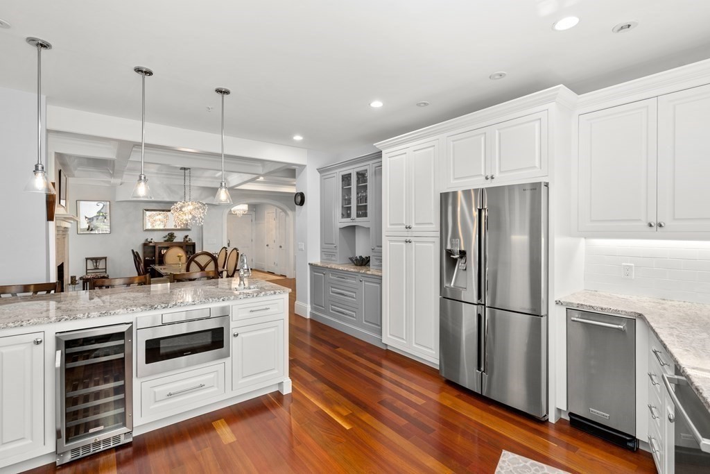 3 Mount Vernon Square, Unit 2 Boston, MA 02108 - Photo 3 of 20