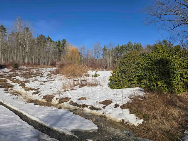 $67,000 | 342 East Green Mountain Road, Claremont, NH 03743