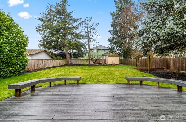 $750,000 | 17630 Larch Way, Lynnwood, WA 98037