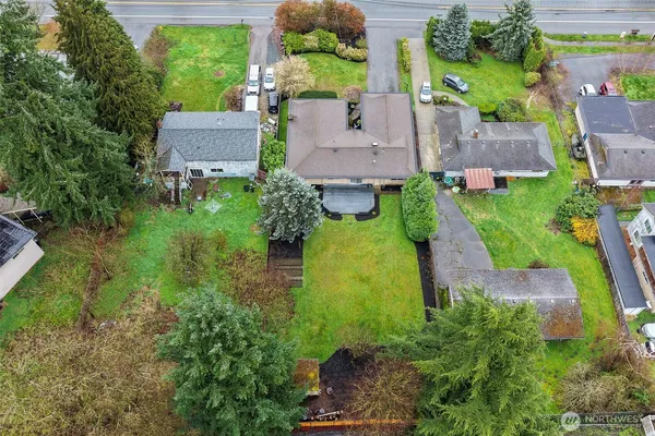 $750,000 | 17630 Larch Way, Lynnwood, WA 98037