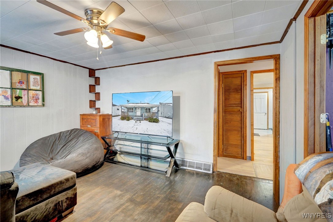 223 Roland Street Cheektowaga, NY 14212 - Photo 10 of 17