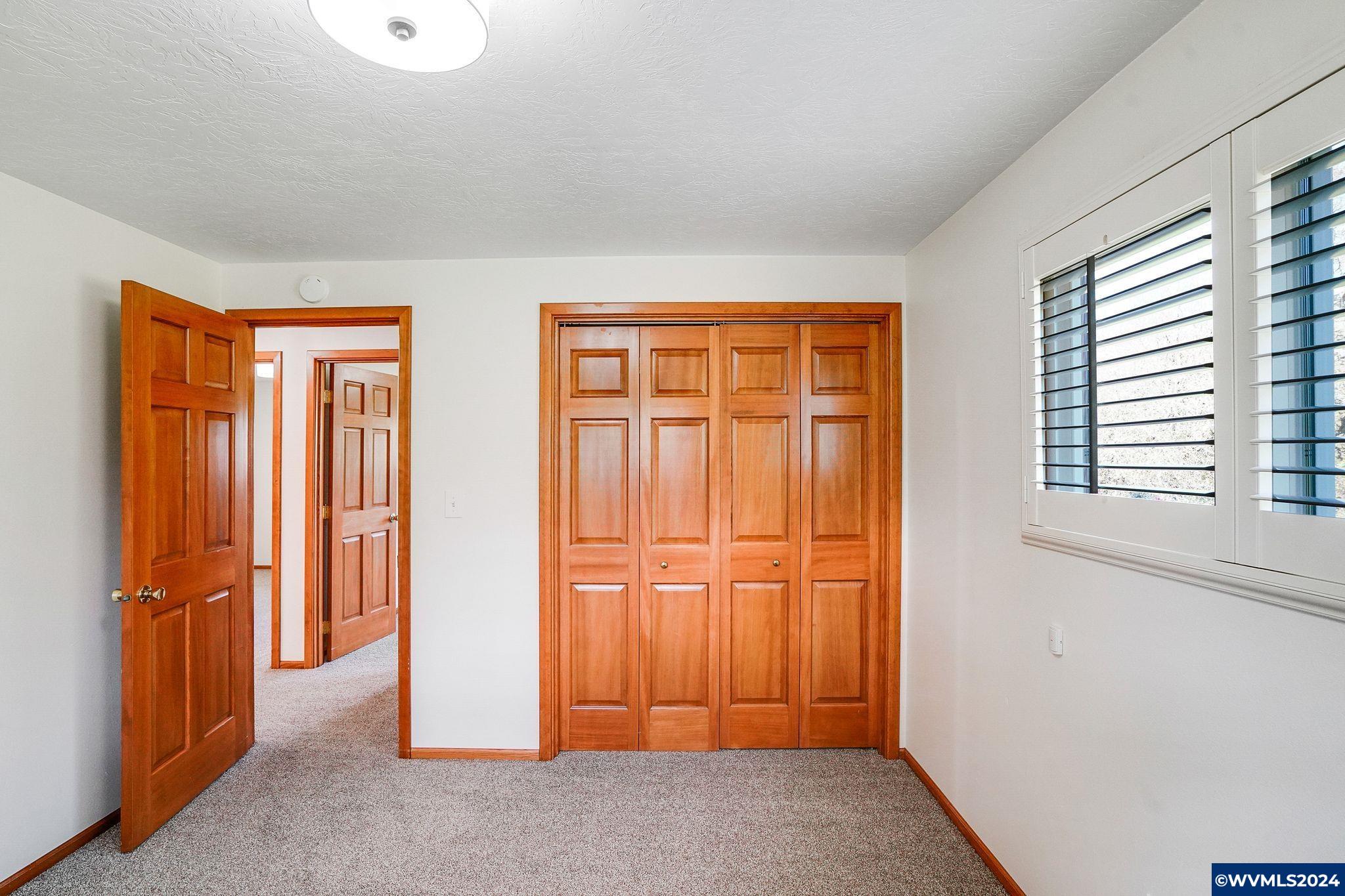 33522 Totem Pole Road Lebanon, OR 97355 - Photo 38 of 42 Gallery Image 38