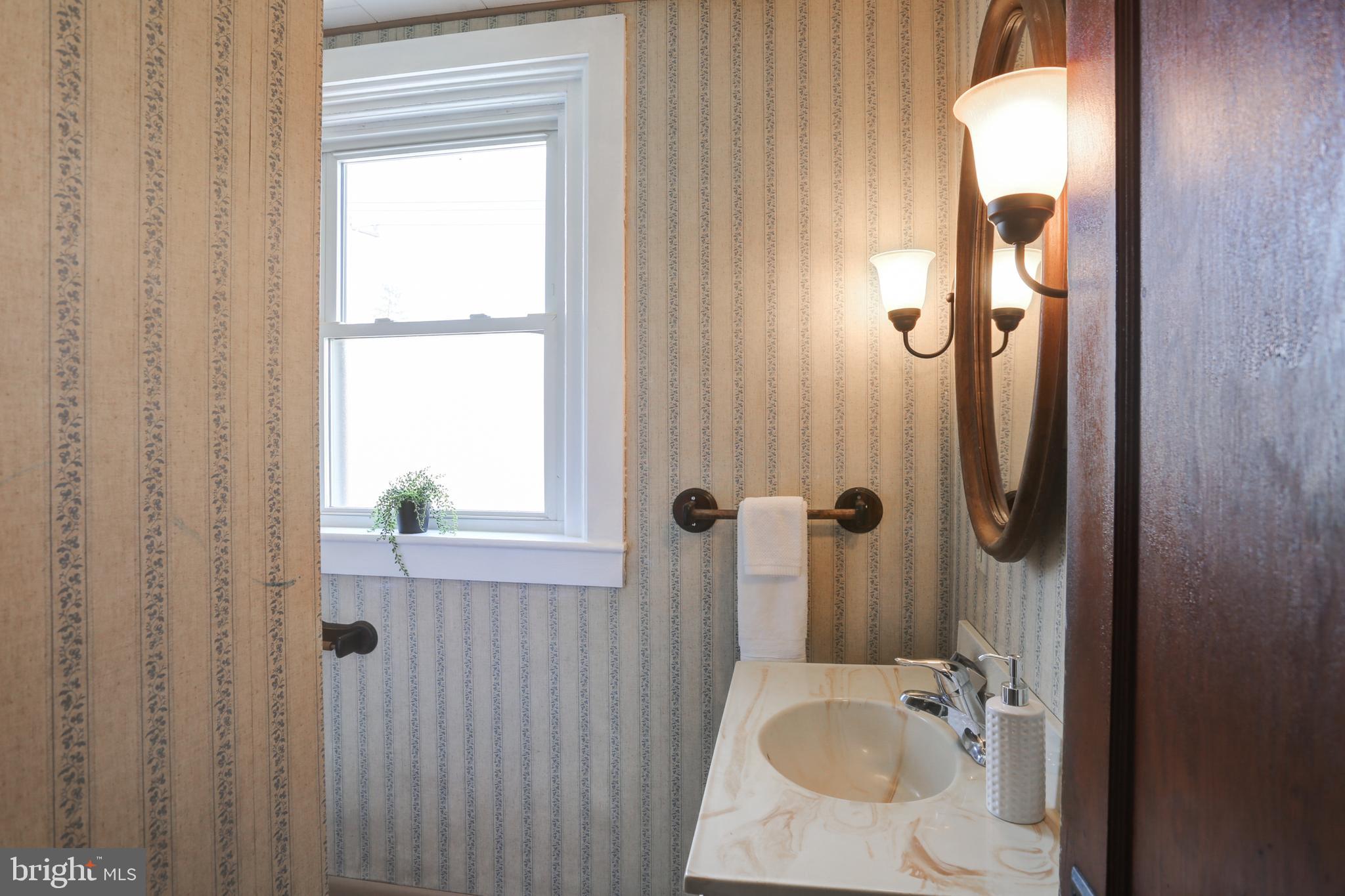 43 East Walnut Street Ephrata, PA 17522 - Photo 18 of 29