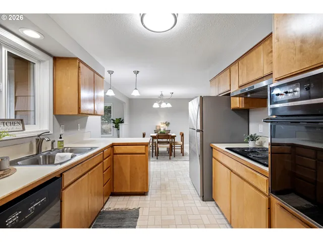 $479,500 | 2785 Alyndale Drive, Eugene, OR 97404