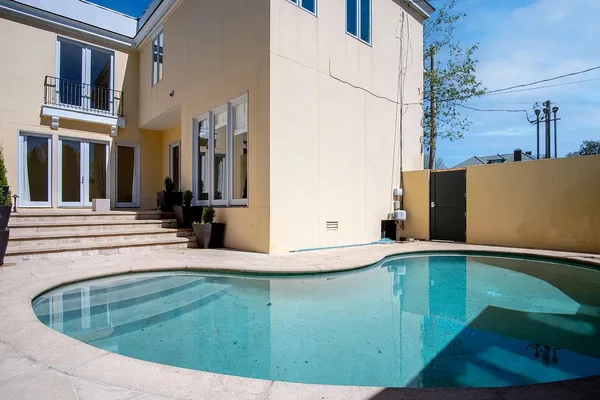 a view of a back yard of the house