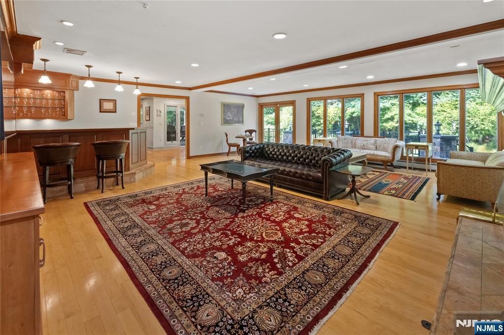 963 Huron Road Franklin Lakes, NJ 07417 - Photo 18 of 37 Gallery Image 18