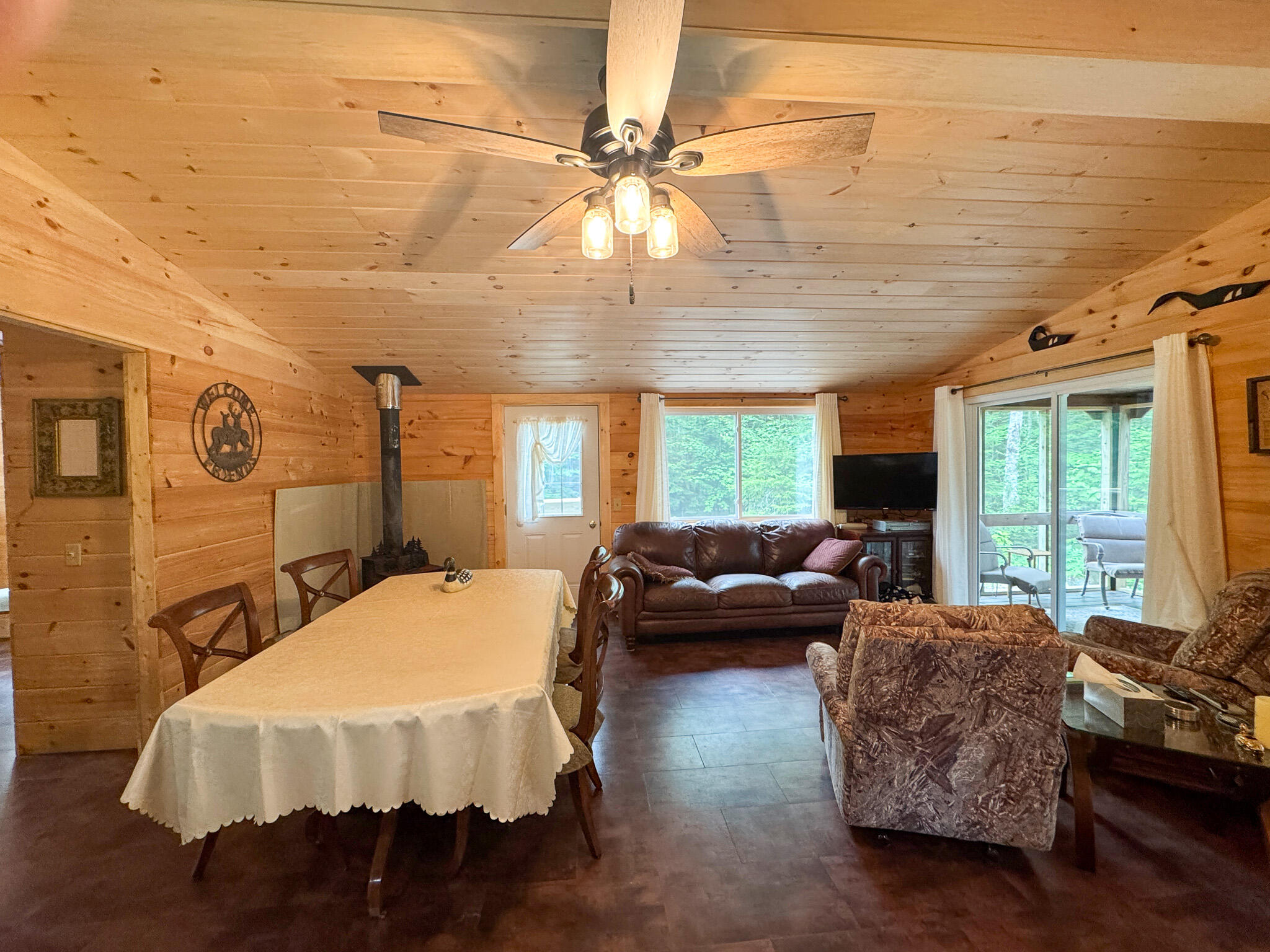 147 Loop Road Lincoln, ME 04457 - Photo 17 of 28 16