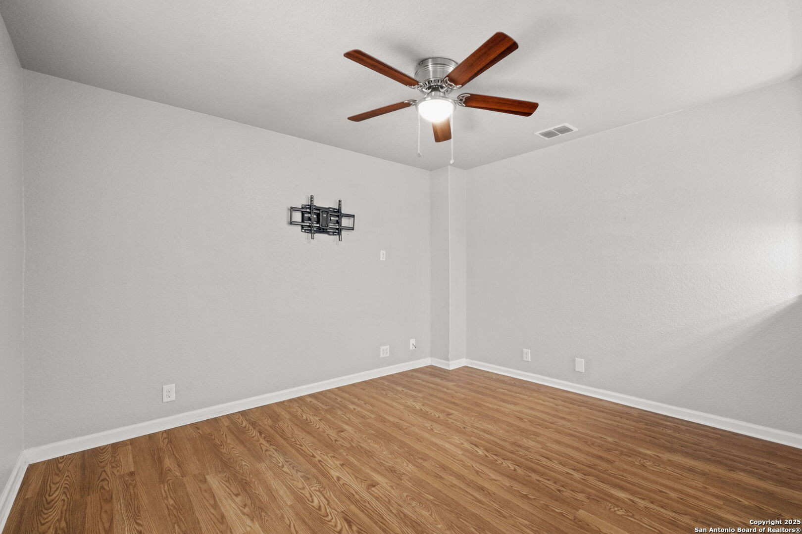 2326 Camberly Converse, TX 78109 - Photo 18 of 26