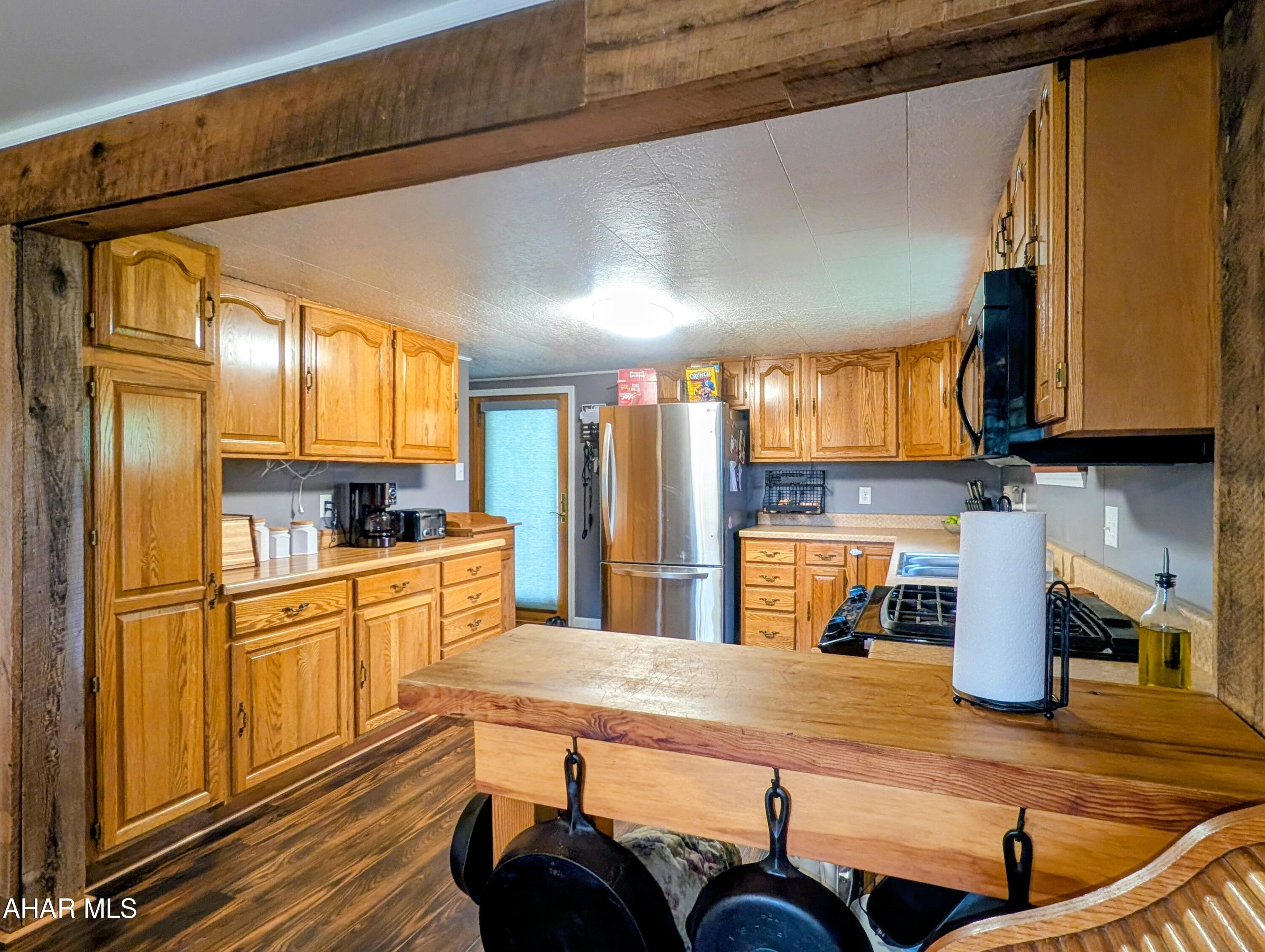 1020 Listie Road Friedens, PA 15541 - Photo 15 of 49 PXL_20260501_182430379~2