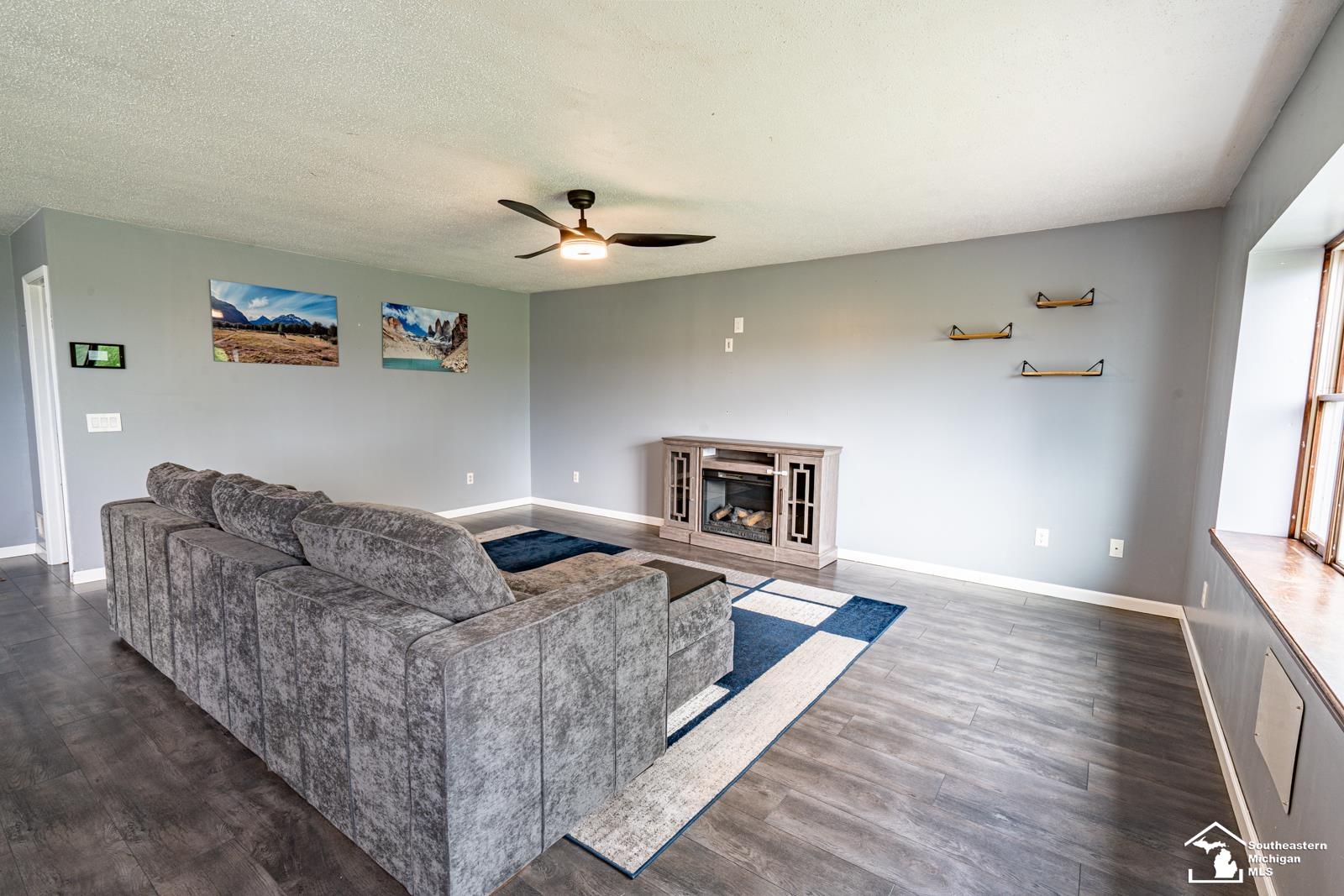 5248 South Custer Road Monroe, MI 48161 - Photo 6 of 33