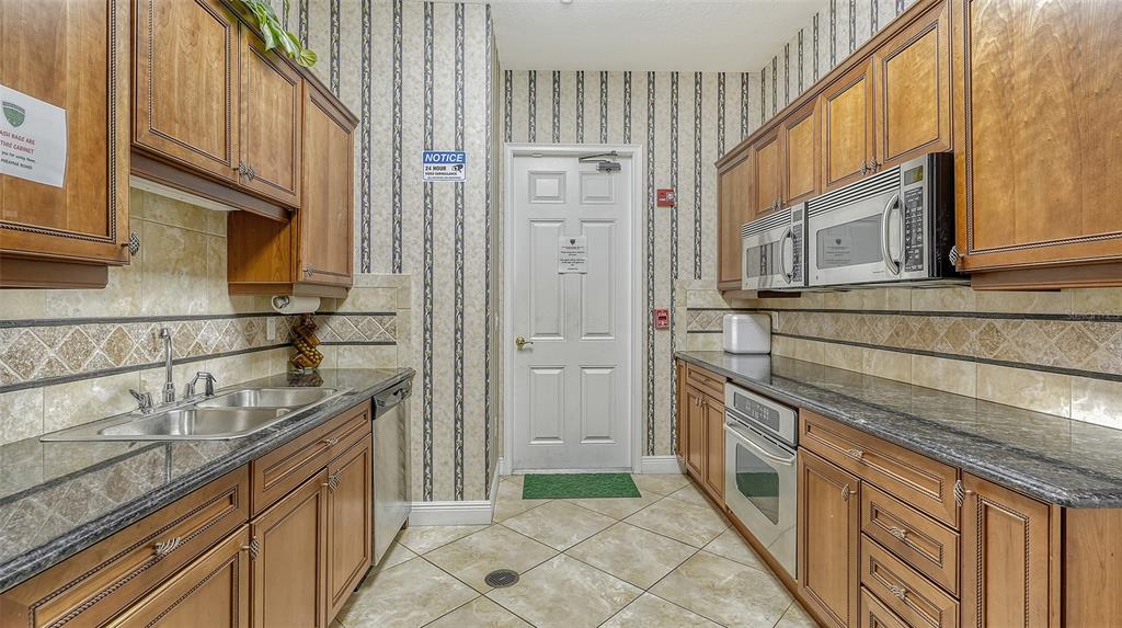 8115 Miramar Way, Unit 202 Lakewood Ranch, FL 34202 - Photo 35 of 76