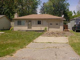 4066 Elmhurst Road Waterford, MI 48328 - Photo 1 of 1 Front