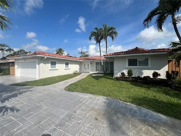 $5,200 | 4233 Jackson Street, Hollywood, FL 33021