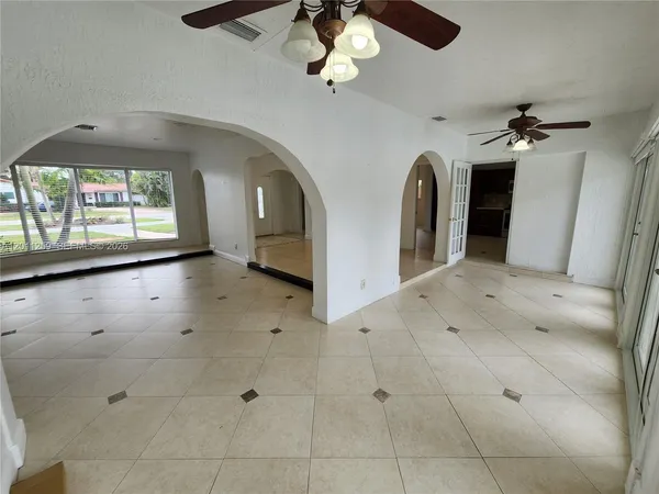 $5,200 | 4233 Jackson Street, Hollywood, FL 33021