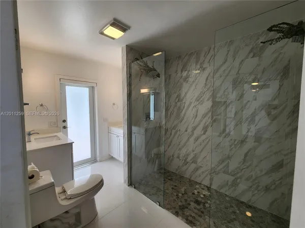 $5,200 | 4233 Jackson Street, Hollywood, FL 33021