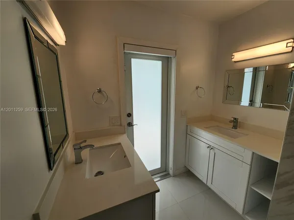 $5,200 | 4233 Jackson Street, Hollywood, FL 33021