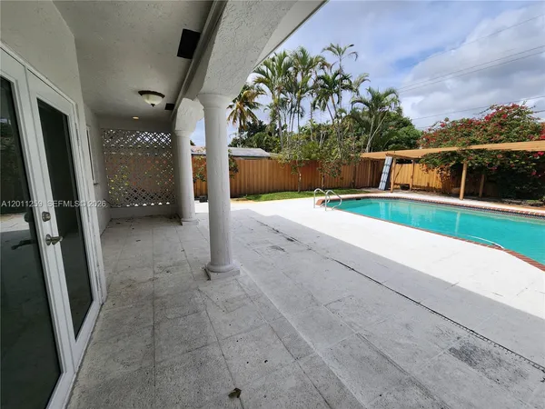 $5,200 | 4233 Jackson Street, Hollywood, FL 33021