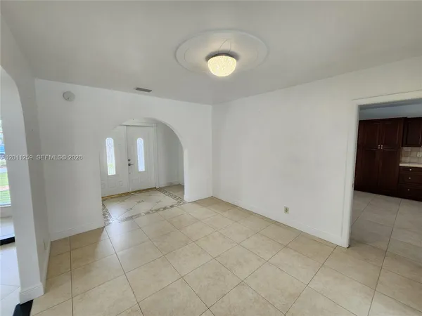 $5,200 | 4233 Jackson Street, Hollywood, FL 33021