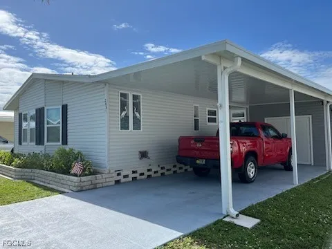 $239,900 | 265 Lakeside Drive, North Fort Myers, FL 33903