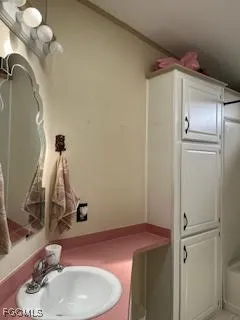 $239,900 | 265 Lakeside Drive, North Fort Myers, FL 33903