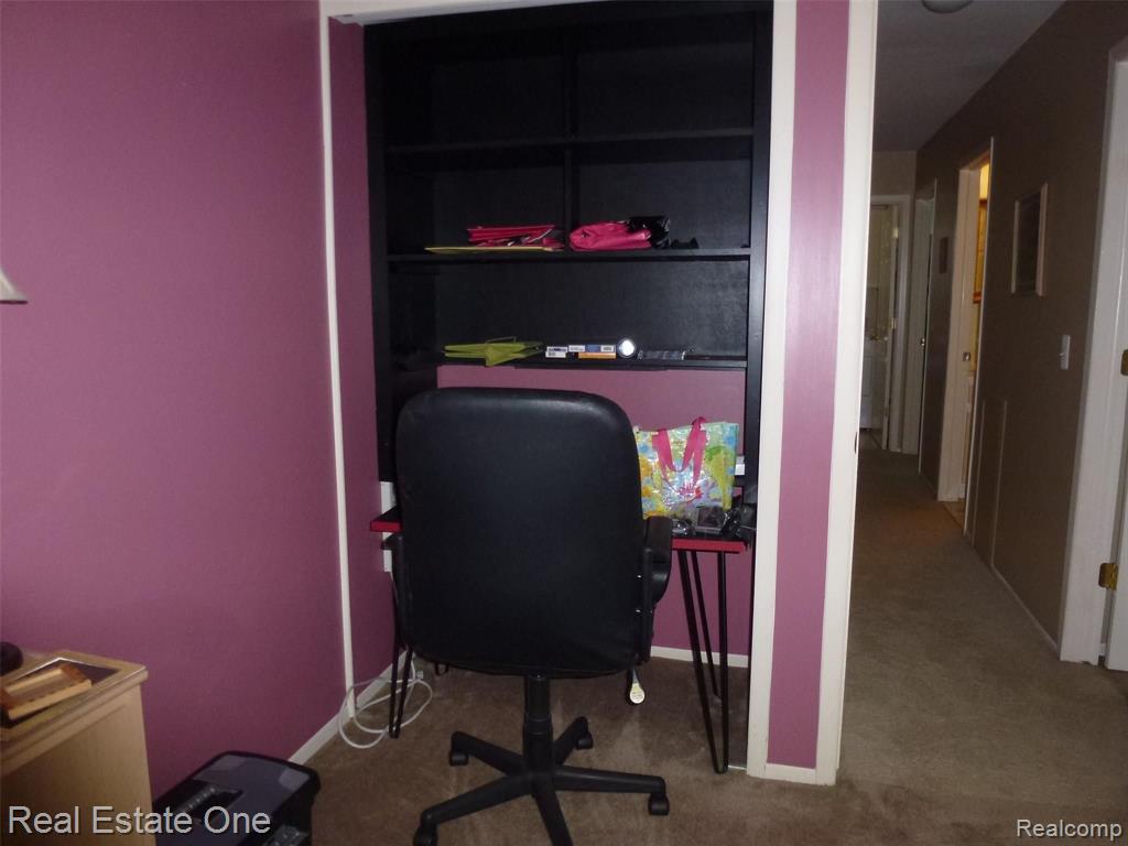 570 Tennyson, Unit 78 Rochester Hills, MI 48307 - Photo 28 of 35
