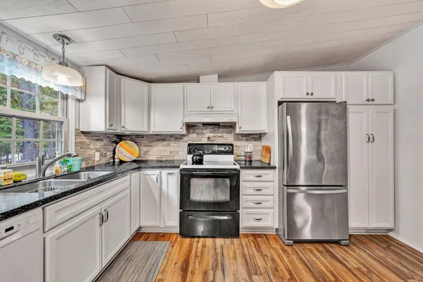 $315,000 | 276 Bluewater Drive, Moneta, VA 24121